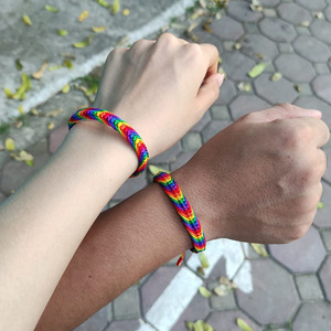 Bisexual Pansexuality LGBT Proud Love Muñequera Pulsera Transgénero Cuerda Pulsera Arco Iris Lesbiana Pulsera para Mujeres Hombres - Product Image 2