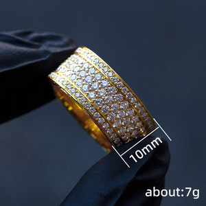 Anello di Lusso Q028 con Diamante in Oro Giallo, Taglio Brillante Rotondo, Colore G Naturale, Unisex per Uso Quotidiano - Product Image 2