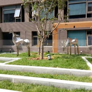 ANW4544 Arte Decorativo de Pared en Acero Inoxidable, Escultura Elegante para Decoración Interior y Exterior - Product Image 1