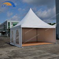 Meilleures ventes - Tente pagode 3x3M 4x4M 5x5M 6x6M avec fenêtres en PVC transparentes pour cérémonies de haut niveau au Kenya