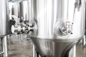 Tanque de Fermentación de Cerveza Artesanal con Refrigeración por Glicol Comercial y Aislamiento - Product Image 2