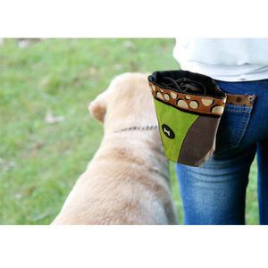 Pet Snack Bag 500g Portable Outdoor Training <b>Dog</b> Food Storage Bag With Retractable Opening For Pomeranian And Small <b>Dogs</b> - Product Image 3