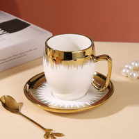Ensemble de tasses à café en porcelaine de luxe européenne de haute qualité, écologiques, modernes, plaquées or, avec une élégante assiette à thé chaud pour l'après-midi