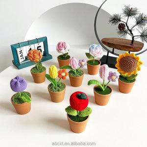 ดอกไม้ถักโครเชต์แฮนด์เมด รูปดอกทานตะวัน ดอกทิวลิป ดอกลิลลี่ พร้อมกระถาง สำหรับตกแต่งบ้าน สำนักงาน โต๊ะทำงาน ดอกไม้ประดิษฐ์ - Product Image 1