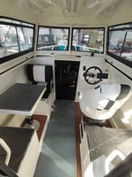 Bateau Économique Chinois Personnalisé de 7,5m, Entièrement Soudé en Aluminium, pour la Pêche et la Plaisance, avec Cabine