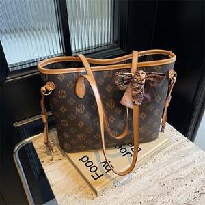 厂家直销奢华名牌包信使斜挎包顶级五金真皮女式名牌包 - Product Image 3