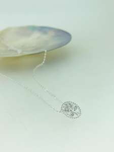 Collier pendentif minimaliste en argent sterling 925 massif Bijoux fins personnalisés de qualité supérieure avec pierre précieuse Moissanite - Product Image 3