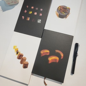 Couverture rigide en papier de cuir de lin planificateurs d'impression quotidienne feuille d'or personnalisée journal du nouvel an 2026 cahier d'agenda avec stylo - Product Image 1