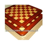 Échiquier en bois de buis Padauk de conception personnalisée de qualité supérieure pour les jeux de cartes et de société