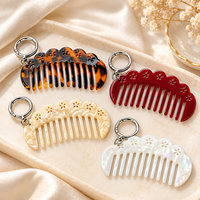 Newyeah Mini Peignes à cheveux portables en acétate, à bords ondulés, motif floral ajouré écaille de tortue, avec logo personnalisé OEM ODM, pour femmes, format poche, avec porte-clés
