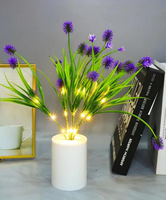 Lampe de table LED en forme de vase à fleurs artificielles, alimentée par piles, veilleuse florale, lampe d'ambiance décorative pour la maison, la chambre ou le bureau, cadeau