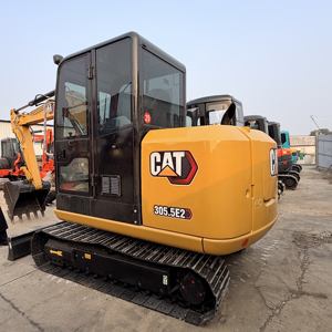Mini-excavatrice d'occasion CAT305.5E2, hydraulique, sur chenilles, 5,5 tonnes, modèle 2023, moteur, boîte de vitesses, EPA - Product Image 3
