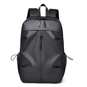Mochila Impermeable de Gran Capacidad y Duradera con Cierre de Cremallera, Moderna para Uso en Actividades al Aire Libre, Mochila para Hombres - Product Image 1