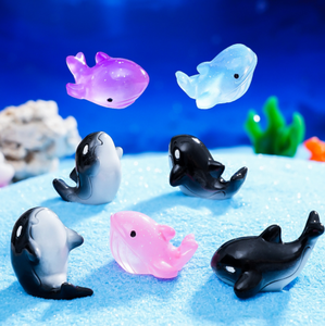 Ornamento de Tubarão-Baleia em Resina de 3cm para Micro Paisagens, Miniatura de Animal Marinho para Decoração DIY de Aquários Domésticos - Product Image 1