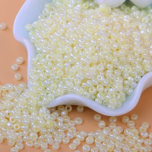 Gros 2mm 3mm 4mm grand verre de cristal rond perles de riz en vrac pour collier bracelet enfants fabrication de bijoux à bricoler soi-même - Product Image 6