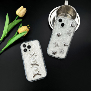 Cover per <span class=keywords><strong>iPhone</strong></span> 15 13 12 11 17 Pro Max con design INS, <span class=keywords><strong>cuore</strong></span> 3D in perle e fiocco con colla a goccia, custodia posteriore glitterata per ragazza - Product Image 2