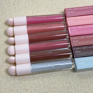ลิปบาล์มวีแกนสีสันหายาก ติดทนนาน 6 สี บำรุงริมฝีปากด้วยสมุนไพรและแร่ธาตุ ช่วยเพิ่มความชุ่มชื้น กันน้ำ ได้รับการรับรองมาตรฐาน CE - Product Image 1