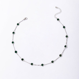<span class=keywords><strong>Collar</strong></span> de cadena con piedras verdes para mujer, gargantilla de Color dorado, ajustable, de <span class=keywords><strong>Metal</strong></span> y aleación - Product Image 4