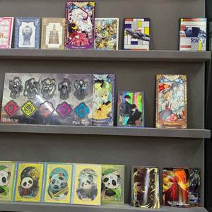 Tarjetas Coleccionables Personalizadas de Primera Calidad, Tarjetas de Anime y Dibujos Animados, Tarjetas de Juego con Bolsa de Lámina Protectora para el Mercado Japonés - Product Image 2