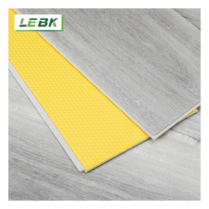 Plancher stratifié en plastique bon marché au design innovant, imperméable, facile à installer, planches de vinyle de luxe SPC à clipser pour les bureaux - Product Image 1