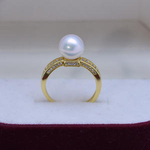 Anillo de Perlas Redondas de Agua Dulce Blancas de 8-9 mm para Mujer, Plata de Ley S925, Juego Completo con Luz Intensa, Casi Impecable, Anillo Abierto con Circonita - Product Image 1