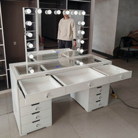Coiffeuse OEM avec miroir et éclairage, plateau en verre, 13 tiroirs, étagères réglables, station de charge pour chambre à coucher
