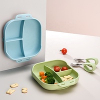 Plaques d'aspiration pour bébé en silicone sans BPA Assiette d'alimentation d'entraînement pour enfants Assiette carrée en silicone pour bébé Assiette divisée Cuillère Fourchette Ensemble