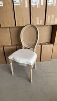 Chaise de salle à manger Louis XVI en bois massif, nouveau modèle, avec assise rembourrée, style antique, pour hôtels, banquets et mariages