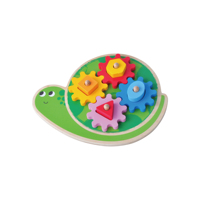Jouets éducatifs Montessori très demandés : planches à assembler et engrenages en bois