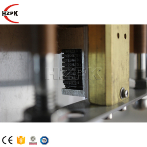 Machine de remplissage et de scellage entièrement automatique HZPK pour sachets de jus, lait, eau et autres liquides en film Mylar, format petit format et aseptique - Product Image 6