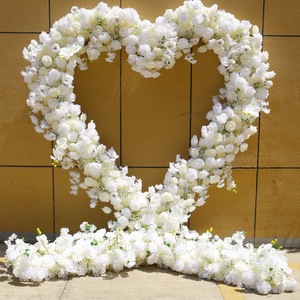 Arco de flores rojo en forma de corazón, telón de fondo con forma de corazón, arco de flores para decoración de eventos, arco de rosas de seda artificial. - Product Image 5