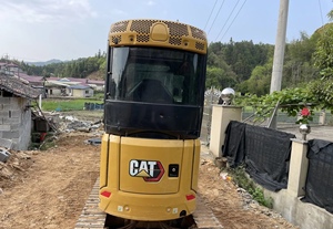 Excavadora Usada Cat302 de 2 Toneladas, Motor, Caja de Cambios, Bomba, Rodamientos, PLC Originales, 1 Año de Garantía, Excelente Rendimiento, Modelo 2024 - Product Image 2