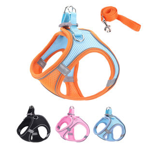 Verstelbare reflecterende veiligheids- en ademende nylon borsttuig en riemset, antislip zacht mesh vest voor katten en kleine honden - Product Image 1