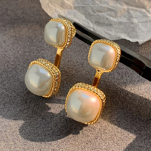 Kaimei 2023 Gioielli alla Moda, <span class=keywords><strong>Orecchini</strong></span> a Cerchio Floreali Vintage Coreani con <span class=keywords><strong>Perle</strong></span> per Donne, <span class=keywords><strong>Orecchini</strong></span> Statement di Lusso in Oro - Product Image 6