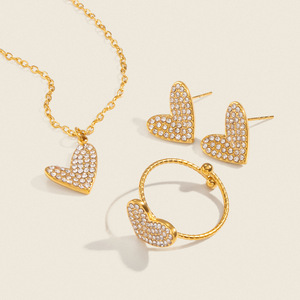 Juego <span class=keywords><strong>de</strong></span> Joyas <span class=keywords><strong>de</strong></span> Circonita Cúbica en Forma <span class=keywords><strong>de</strong></span> Corazón para Mujer, Acero Inoxidable 304, Chapado en Oro <span class=keywords><strong>de</strong></span> 18K, Collar, Pendientes y Anillo, Estilo Premium para Uso Diario, Regalo - Product Image 1