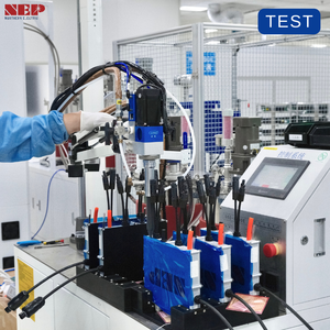 Sistema de energía inteligente monofásico con <span class=keywords><strong>microinversor</strong></span> solar de alta eficiencia disponible en la UE 1200W/2400W/<span class=keywords><strong>3000W</strong></span> - Product Image 4