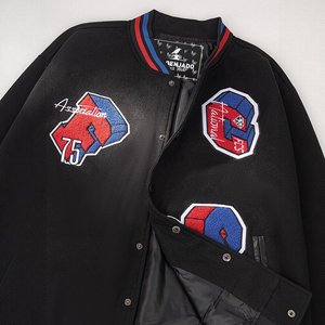 Chaqueta Bomber Varsity Vintage Personalizada de Alta Calidad, Chaqueta Cortavientos Bordada con Logotipo en la Manga de Algodón, Cuello en V, Unisex - Product Image 1