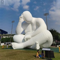 Installation artistique géante gonflable « Le Penseur » – Sculpture blanche minimaliste contemporaine pour exposition d'art public/expositions immersives/centres commerciaux