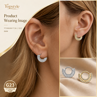 Anneau de septum articulé tendance avec zircone cubique pavée en titane ASTM F136 pour piercing hélix et daith