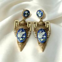 Boucles d'oreilles pendantes classiques en laiton plaqué or, forme vase, avec émail floral et incrustations de zircon cubique, idéales pour les événements sociaux et galas - Collection 2026