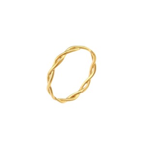 Bague torsadée empilable en acier inoxydable plaqué or 18 carats, résistante à l'eau et au ternissement, tendance, pour femme - Product Image 1