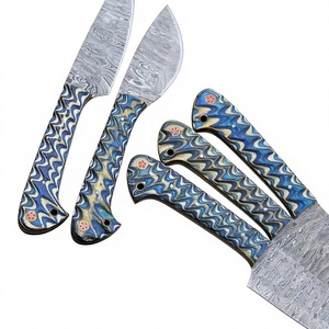 Ensemble de 5 couteaux de cuisine en acier Damas avec manche en bois Pakka bleu, comprenant un couteau de chef, un couteau à éplucher, un couteau utilitaire et un couteau à découper - Product Image 5