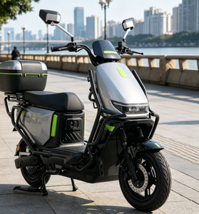 Scooter électrique M8 45 km/h 1000 W, tricycle fermé, longue autonomie, homologué EEC/COC, pas cher - Product Image 1