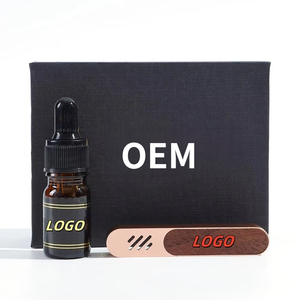 เครื่องกระจายกลิ่นหอมในรถยนต์แบบพกพา OEM ระดับพรีเมียม พร้อมแท่งไม้หอมแบบแขวน กลิ่นอโรมาเธอราพี  ดีไซน์ทันสมัย  บรรจุภัณฑ์โลหะแบบเติมได้ ใช้พลังงานแสงอาทิตย์ - Product Image 2