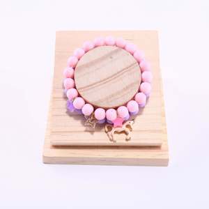 สร้อยข้อมือลูกปัดอะคริลิคสำหรับผู้หญิงสำหรับฤดูร้อนเครื่องประดับอัลลอยสีลูกกวาดขายดี2ชิ้น/เซ็ต - Product Image 5