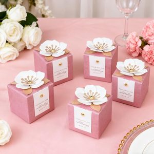 Boîtes à bonbons Rose poudré Boîtes de cadeaux avec décoration florale Étiquettes de remerciement blanches Emballage cadeau pour mariage Anniversaire Baby shower - Product Image 4