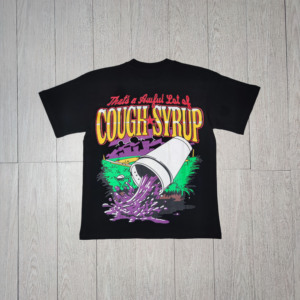 Vente Chaude Vêtements pour Hommes T-shirts de Qualité Supérieure 'C'EST UN ÉNORME MONTANT DE SIROP POUR TOSTE' Coupe Ample Décontractée avec Impression Scannable T-shirt Oversize - Product Image 3