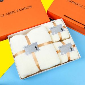 Soft Absorbent Eco-friendly Modern Coral Velvet Three-Piece <b>Bath</b> <b>Towel</b> Gift Box <b>Set</b> for Promotional Use Company Annual Personal - Product Image 3