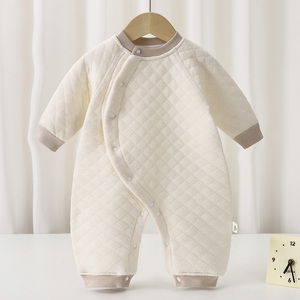 Bộ liền thân giữ ấm mùa đông cho bé sơ sinh, unisex, kiểu dáng thường ngày, cài khuy bấm, chất liệu 100% cotton, tay dài, sản xuất theo đơn đặt hàng (OEM/ODM) của Kixintianguo - Product Image 3