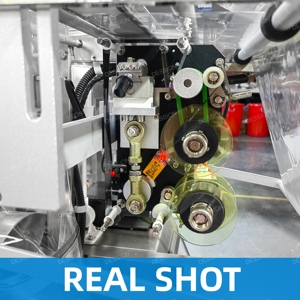 Máquina Empacadora Automática de Alta Precisión para Bolsitas de Píldoras Mixtas, Gránulos de Aceite de Pescado y Bolsas Pequeñas 1. Sistema de Control PLC Fácil de Usar - Product Image 5